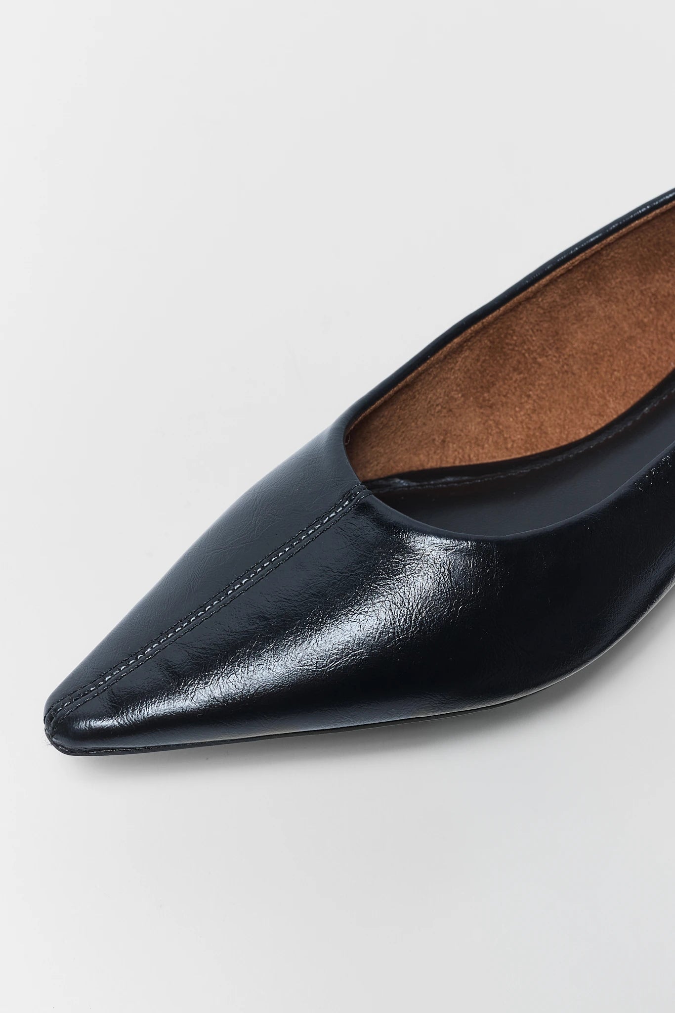 Black Pointed Toe Ballet Flats