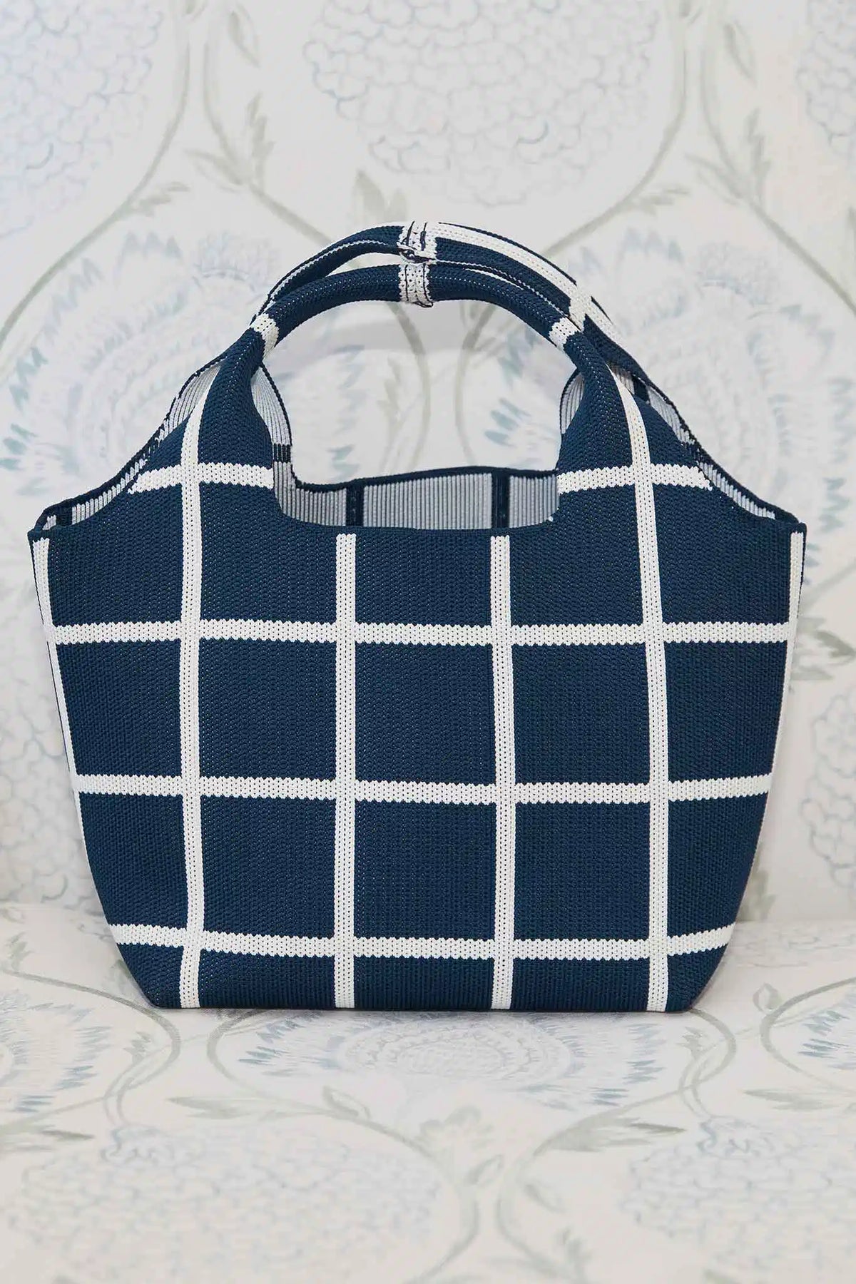 Robbie Navy Woven Bucket Bag | Avara display picture 3