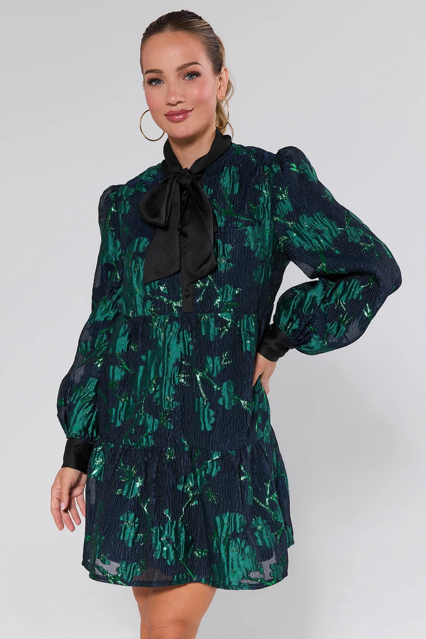 H*a様 【タグ付】BRIEFING MS RAMIE DRESS SHORT BUSINESS IN THE BACK BROCADE MINI DRESS WITH BOW – AKIRA