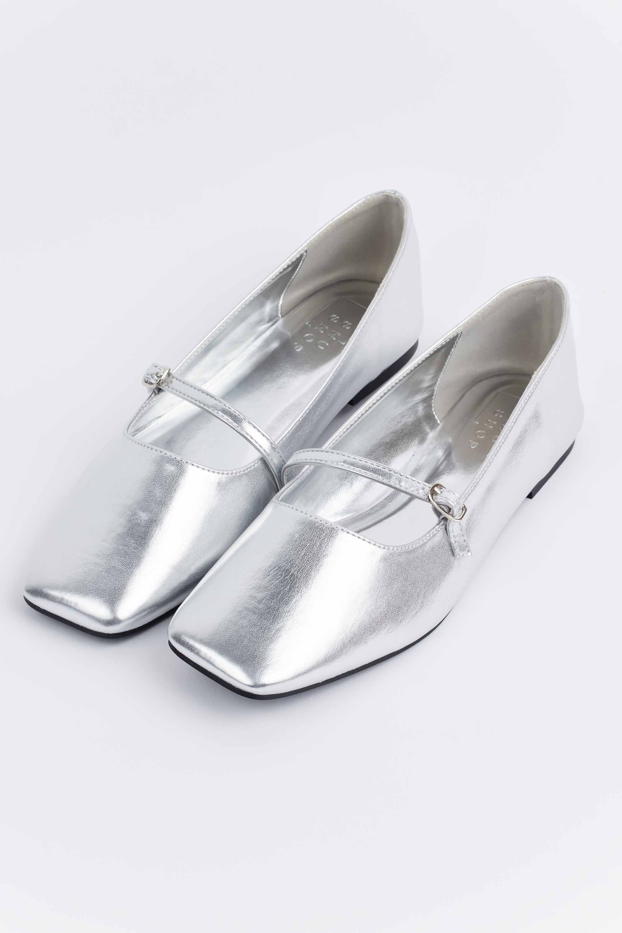 Adele Flats- Silver
