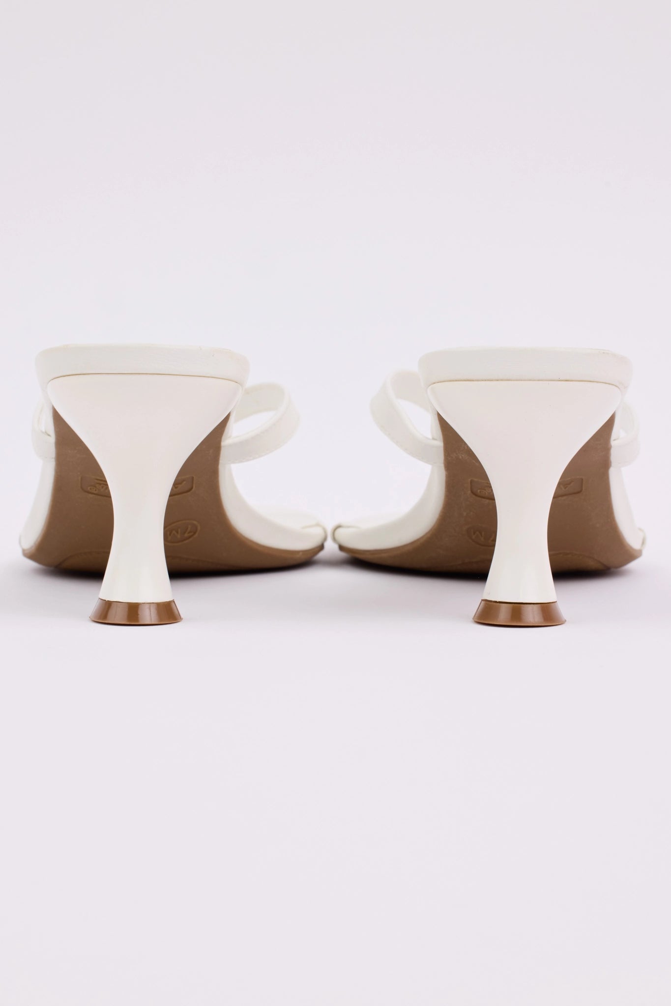 Lindy Heels- White