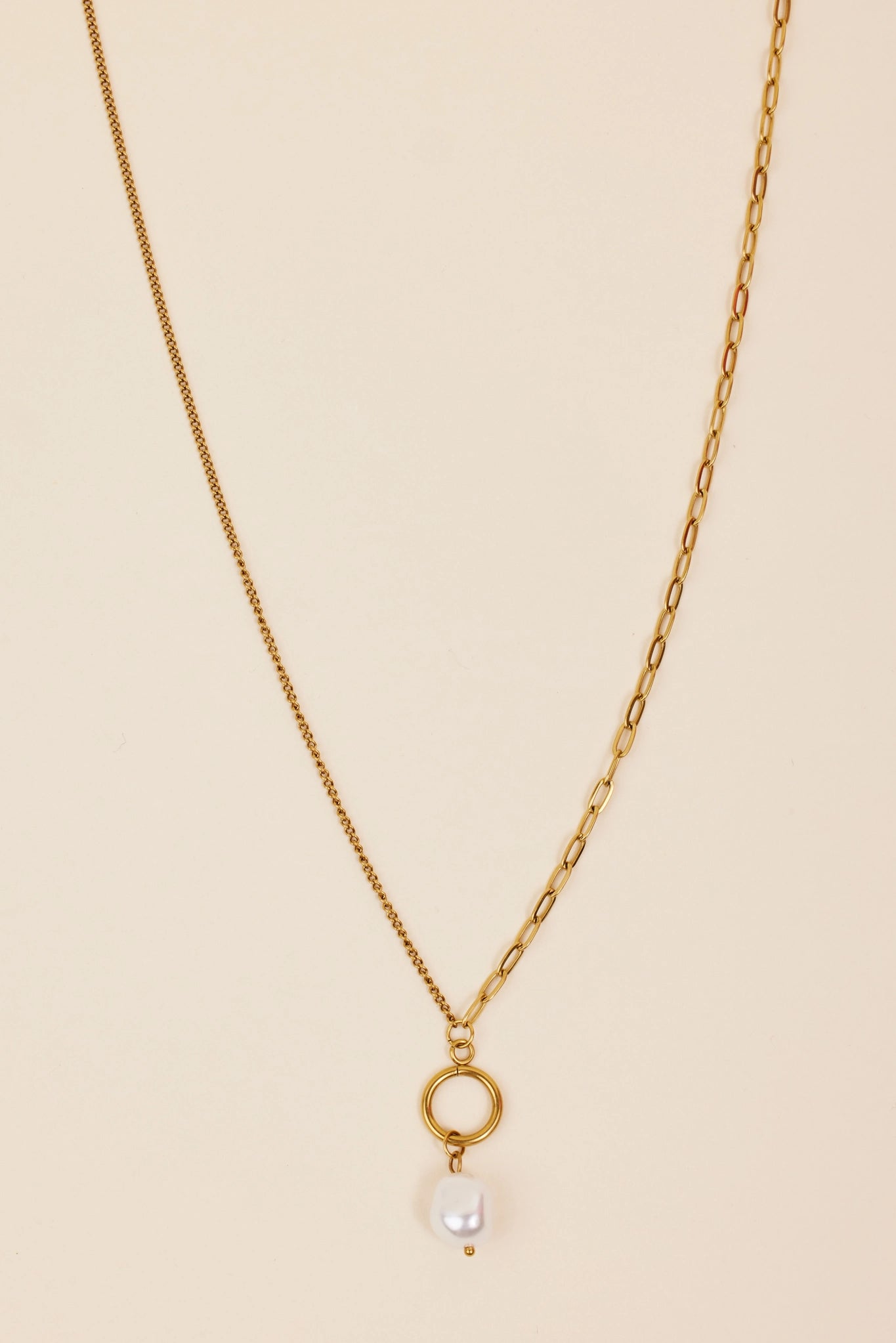 Mia Necklace