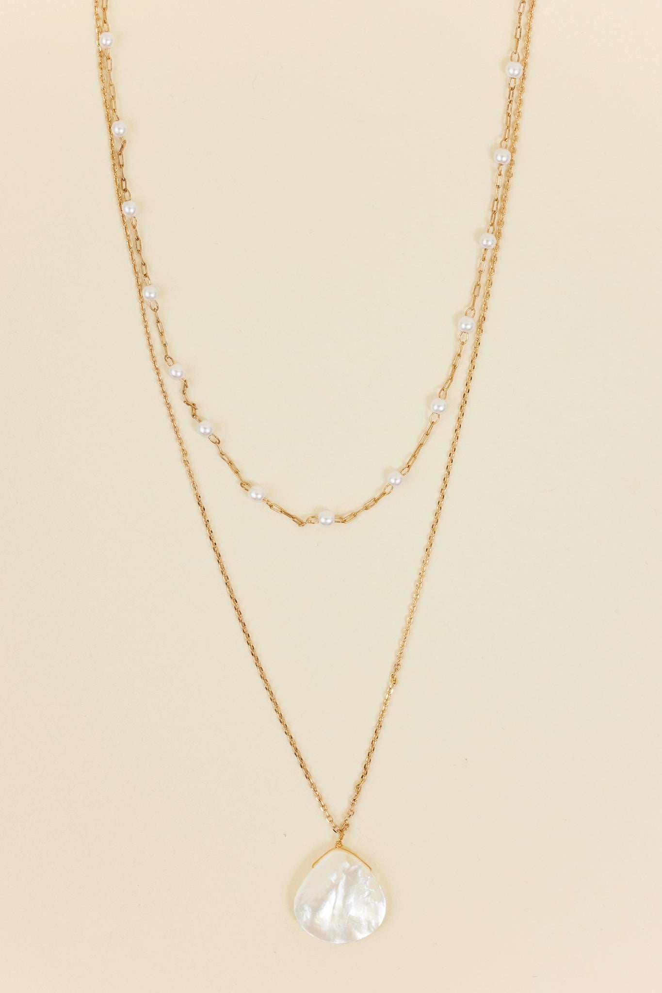 Lilly Necklace