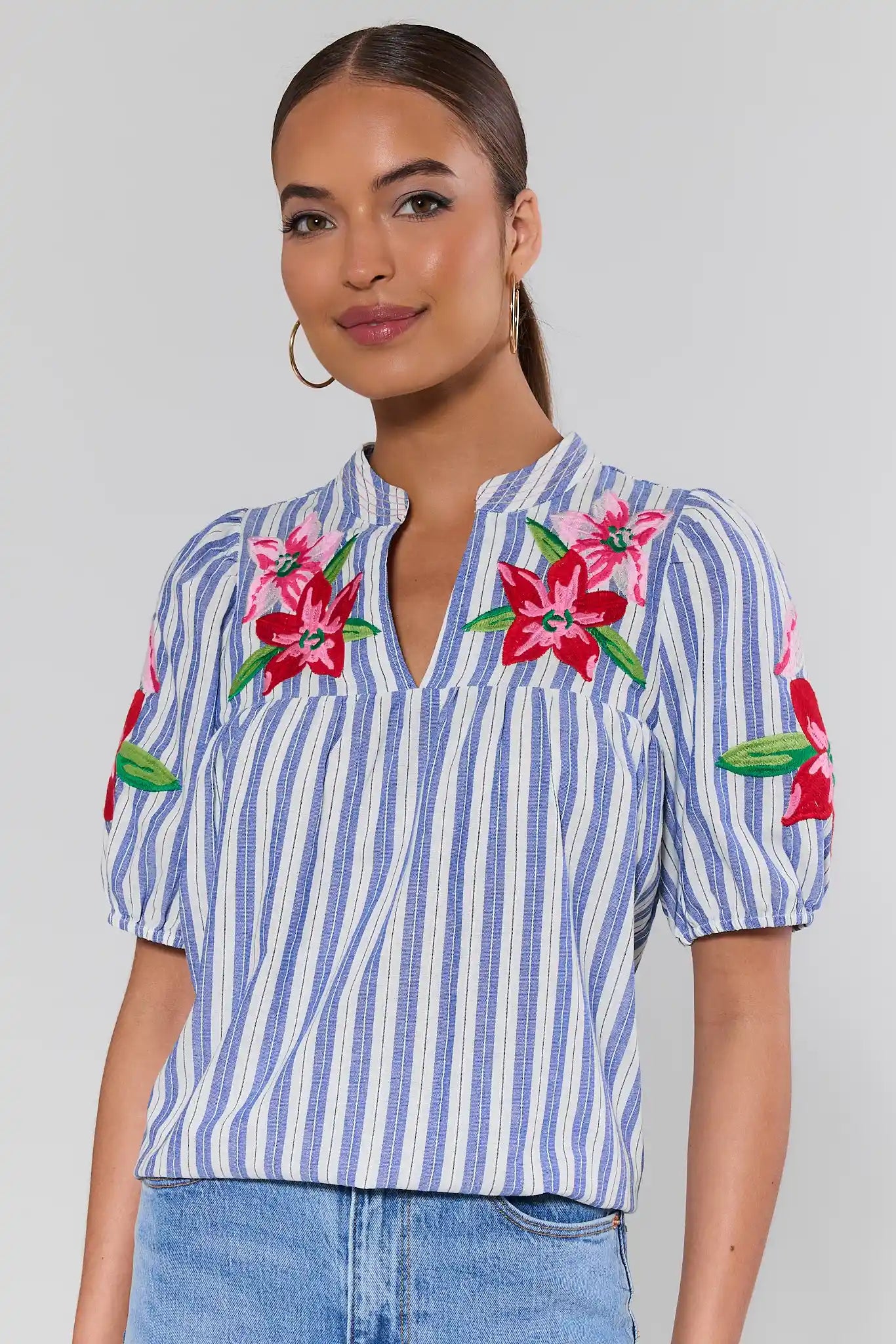 【美品】stripe embroidery logo blouse Vilagallo Blue Stripe FUN Blouse – Amelia's Apparel