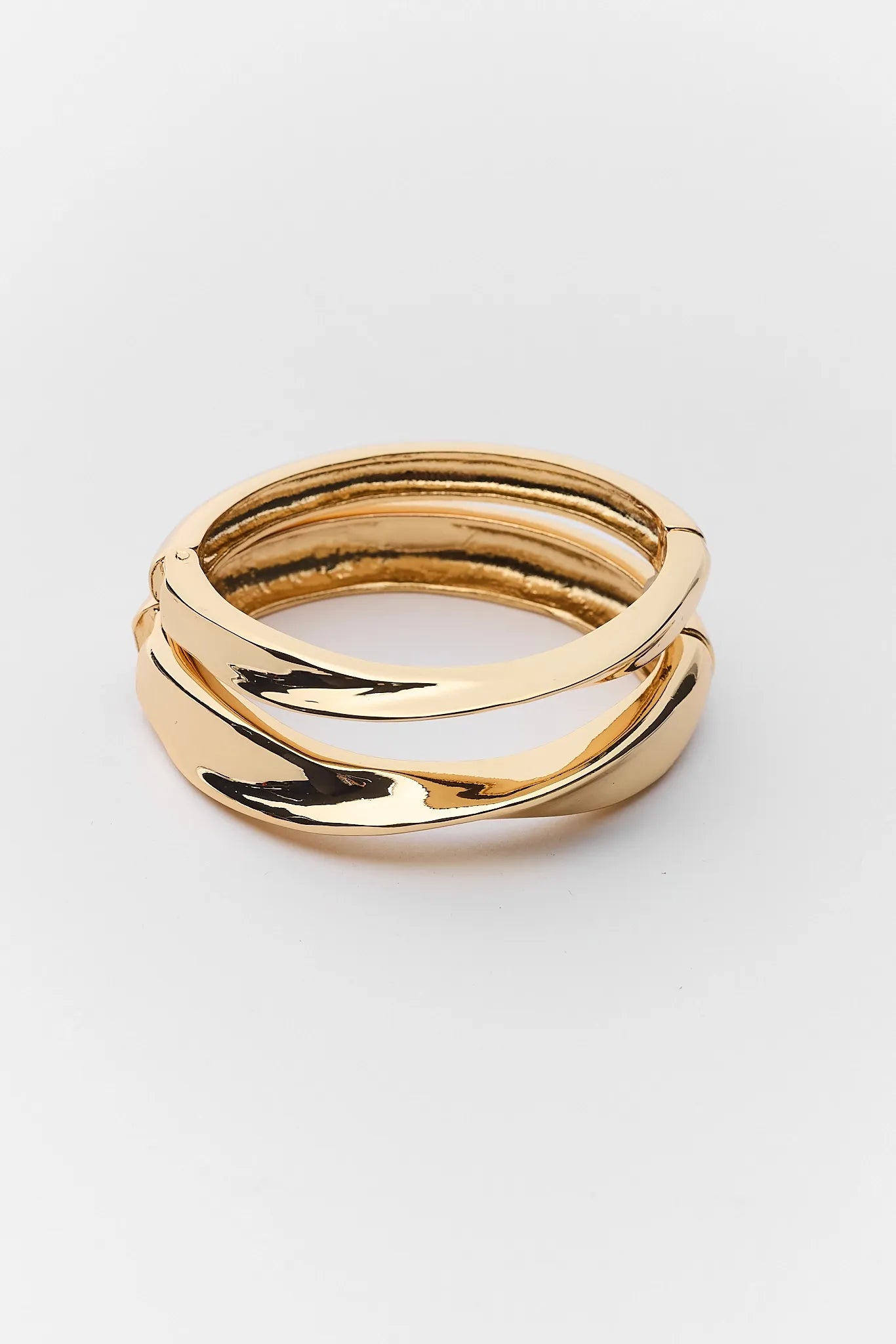 Gold Wavy Bangle Set