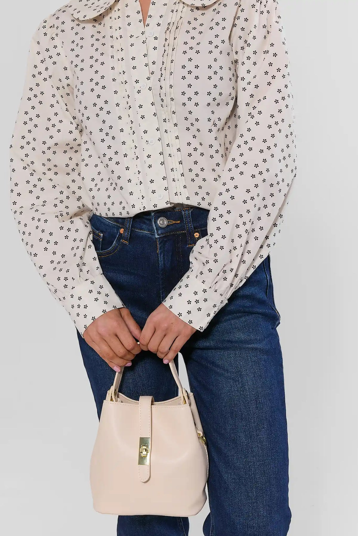 Ivory Turnlock Bucket Bag