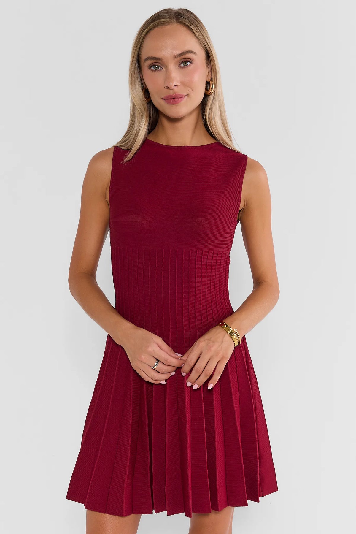 burgundy short dress Pleated Silk Satin Colors:Royal Blue 840 Burnished Gold Bridesmaid Dresses x-sibling-handle:fairytale-floral-sheer-bishop-maxi-dress Semi It comes in Green