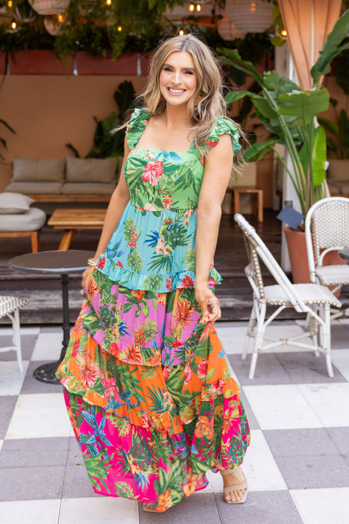 Chic & Trendy Dresses - Special Occasion Dresses & Avara