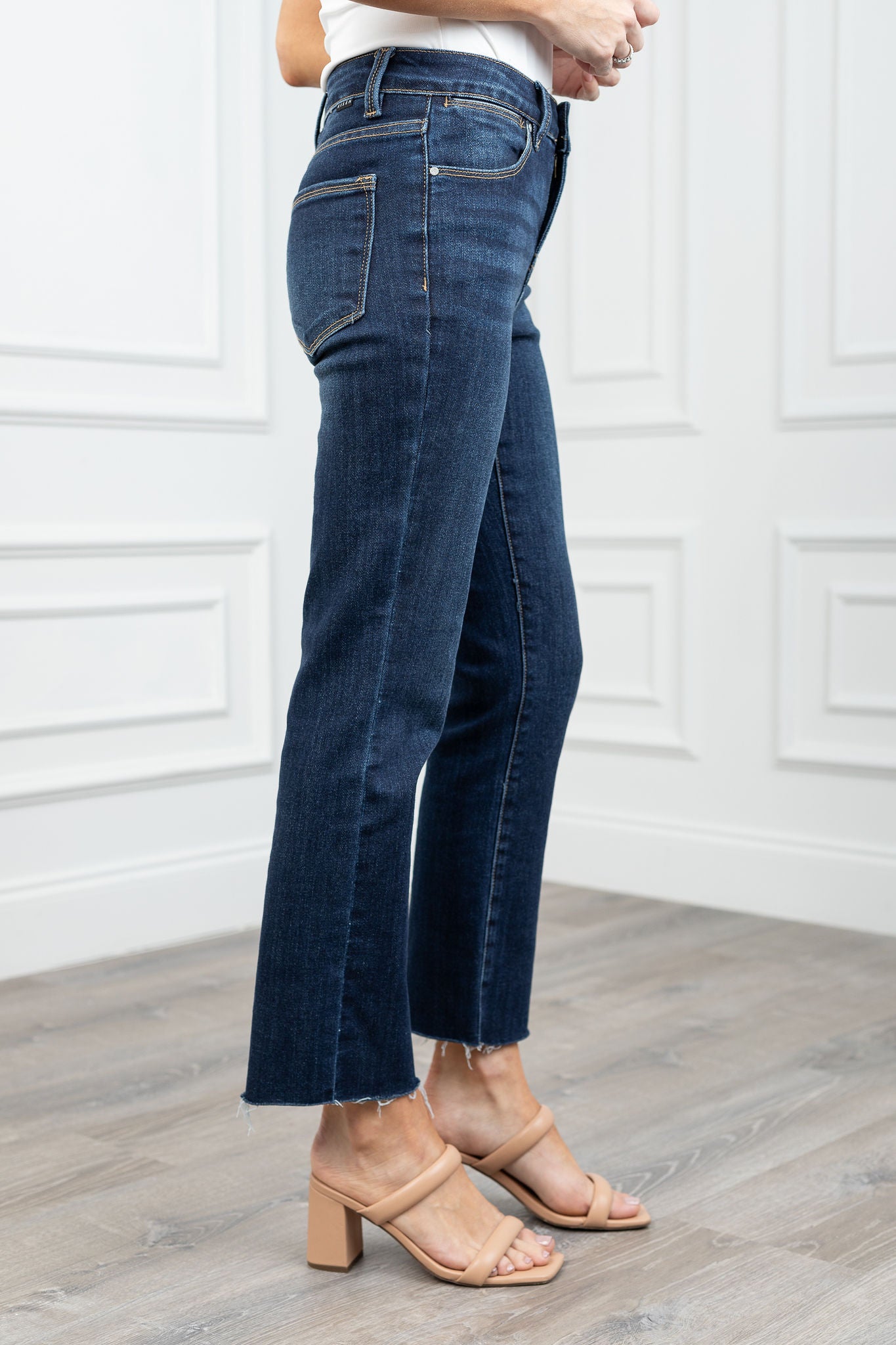 Becca Jeans | Avara