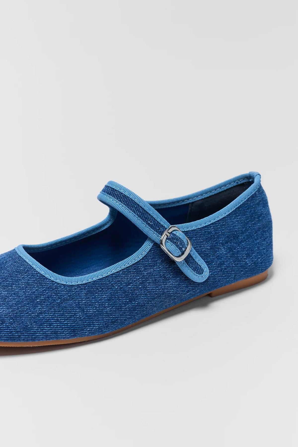 denim dress shoes for Women the skirt flares out gracefully with pleats Women's Denim Ballet Flats |