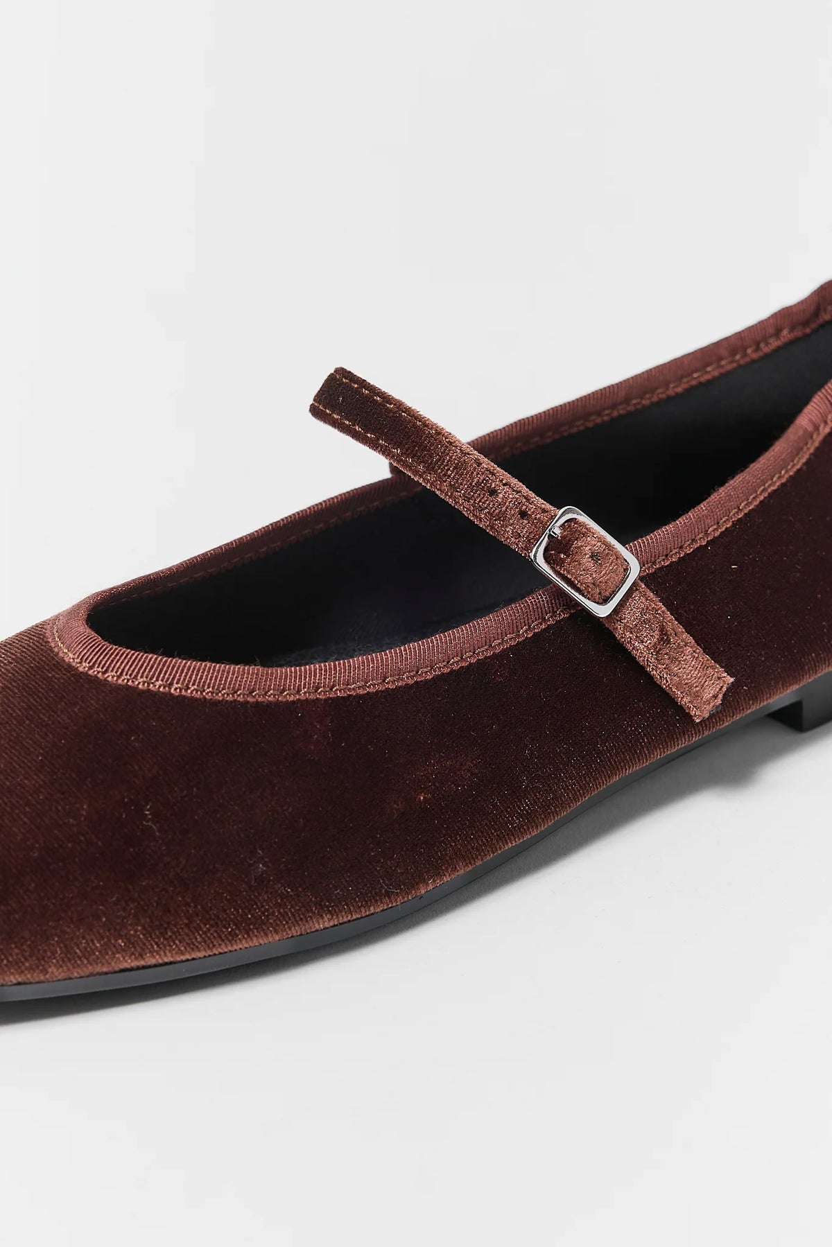 Frankly My Dear Brown Flats by Seychelles