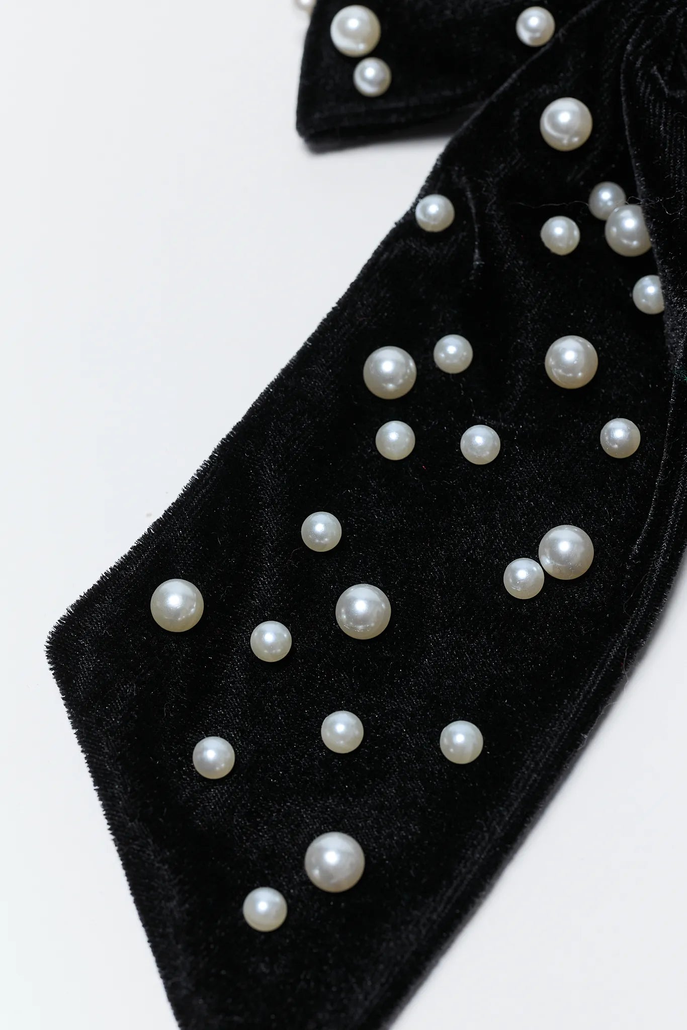 Mallory Black Pearl Bow on a white background