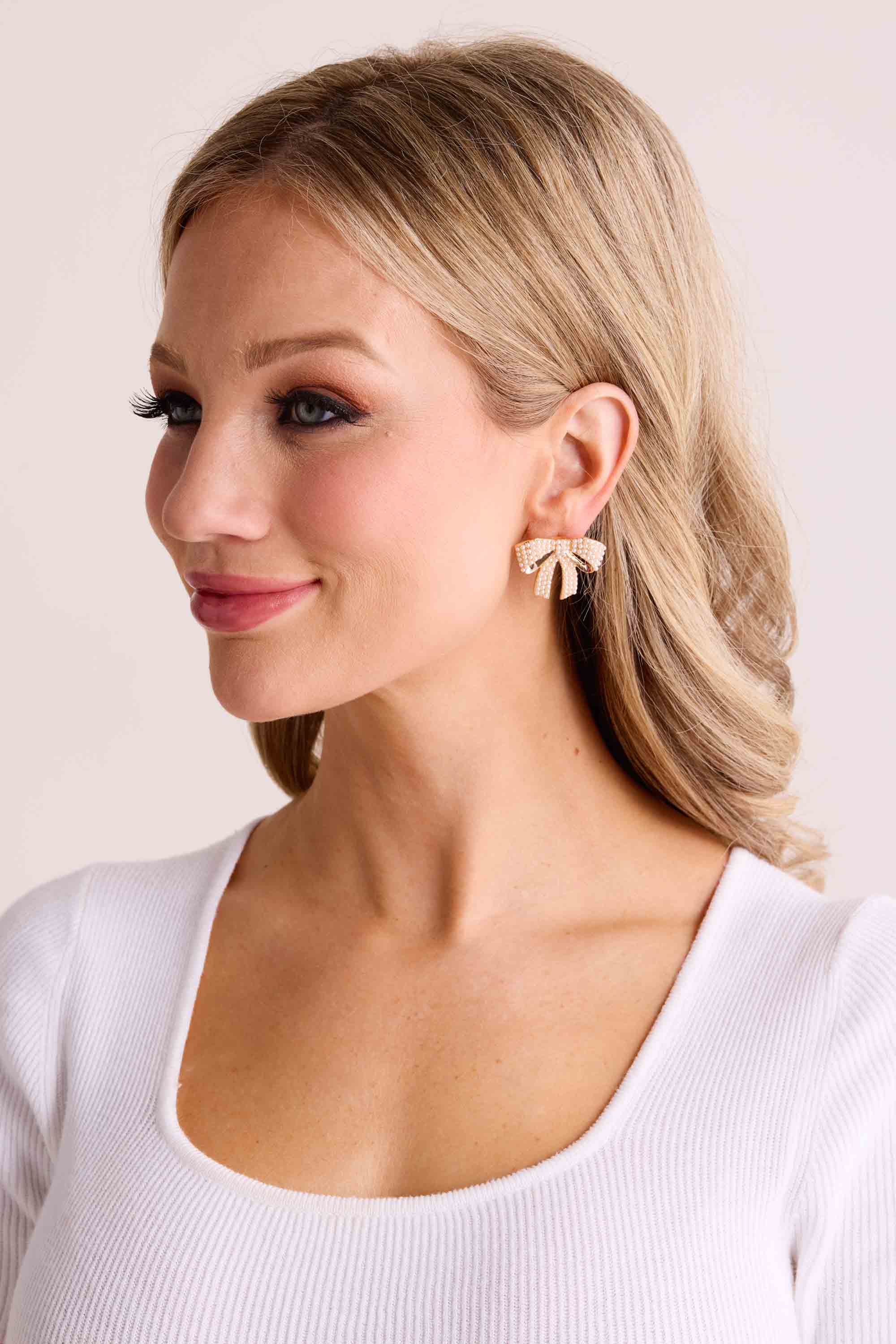 Faye Earrings- White