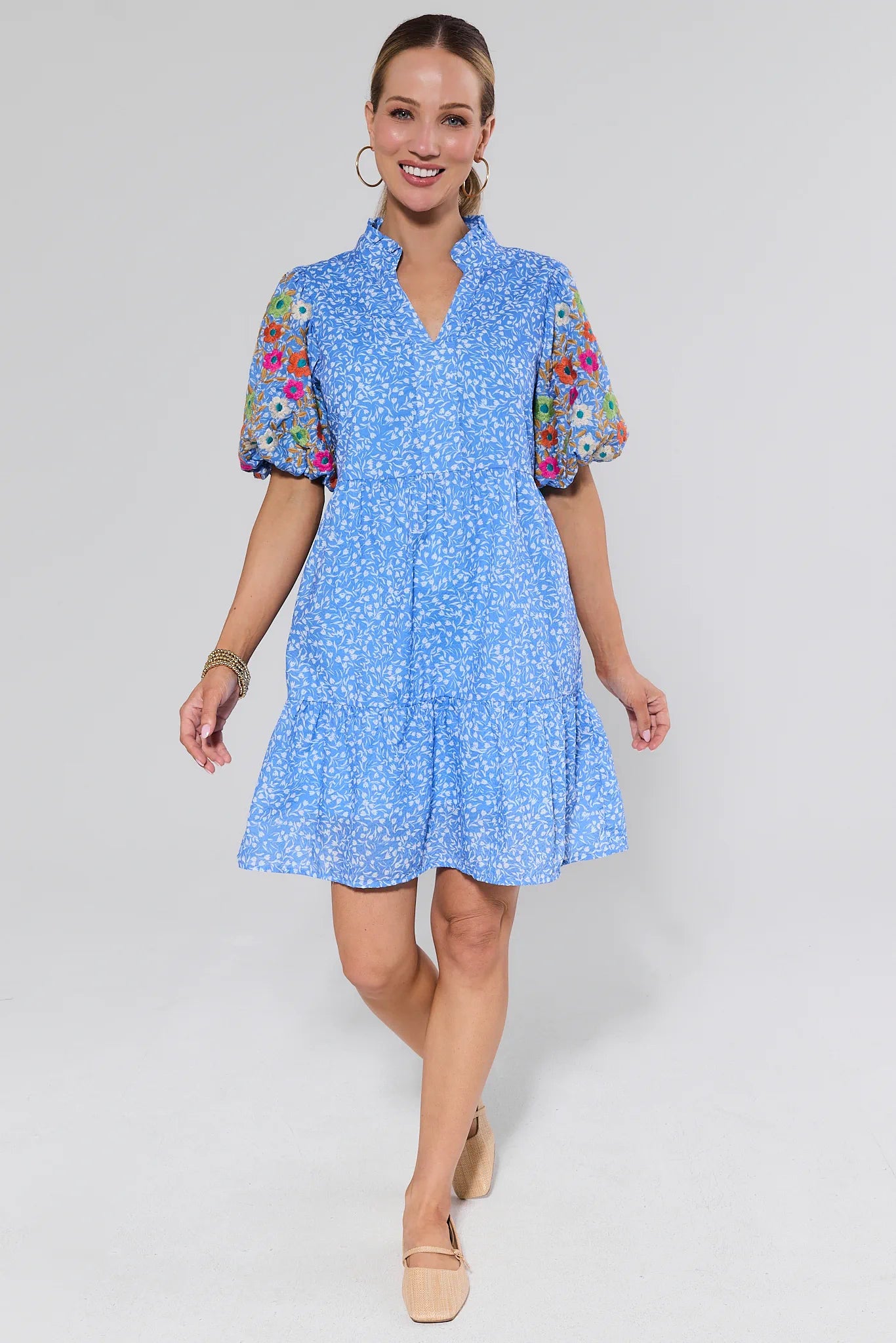 Sue Ann Blue Floral Short Dress | Women's Clothing | Avara Sue Ann Blue Floral Short Dress | Women's Clothing | Avara
