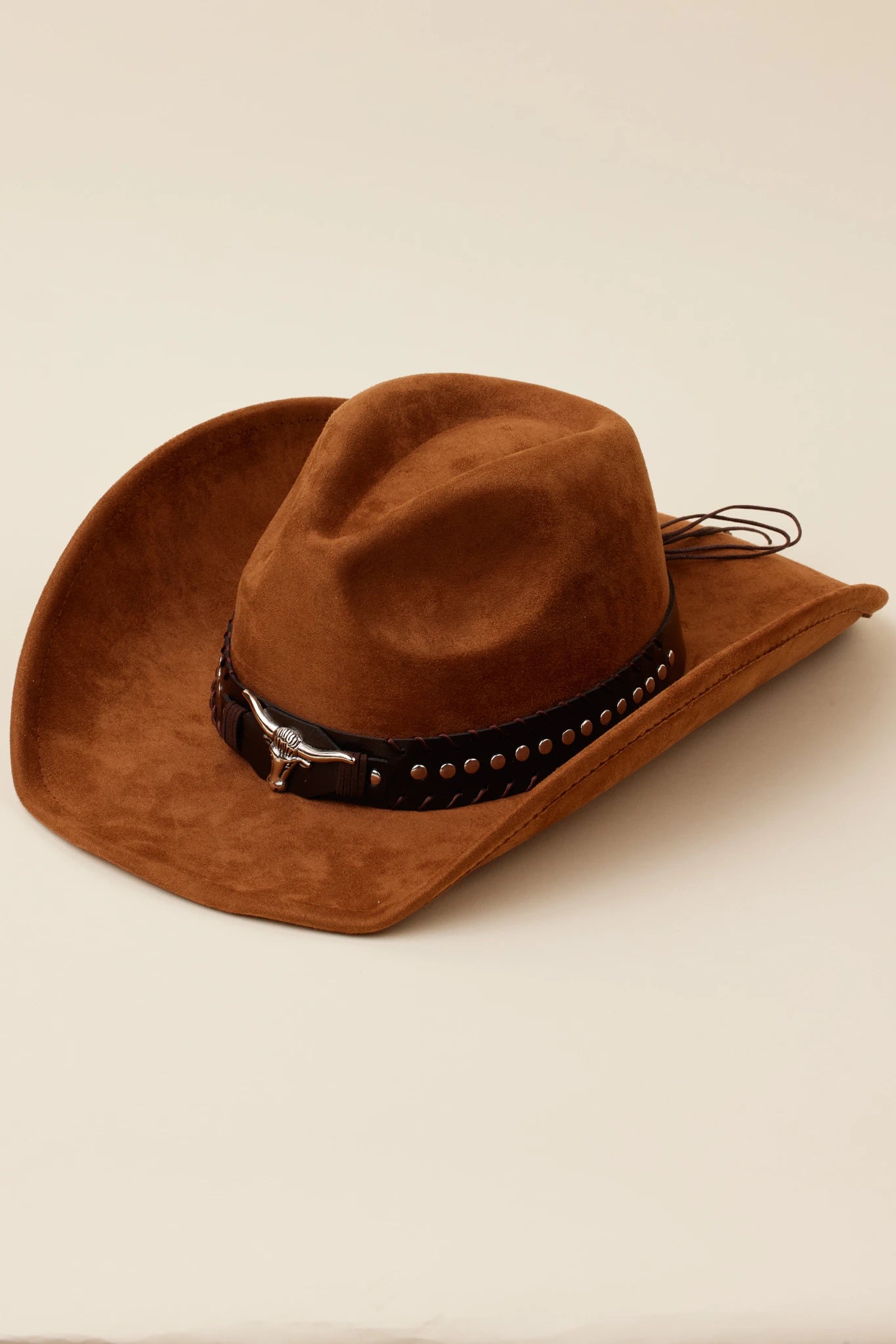 Leann Hat