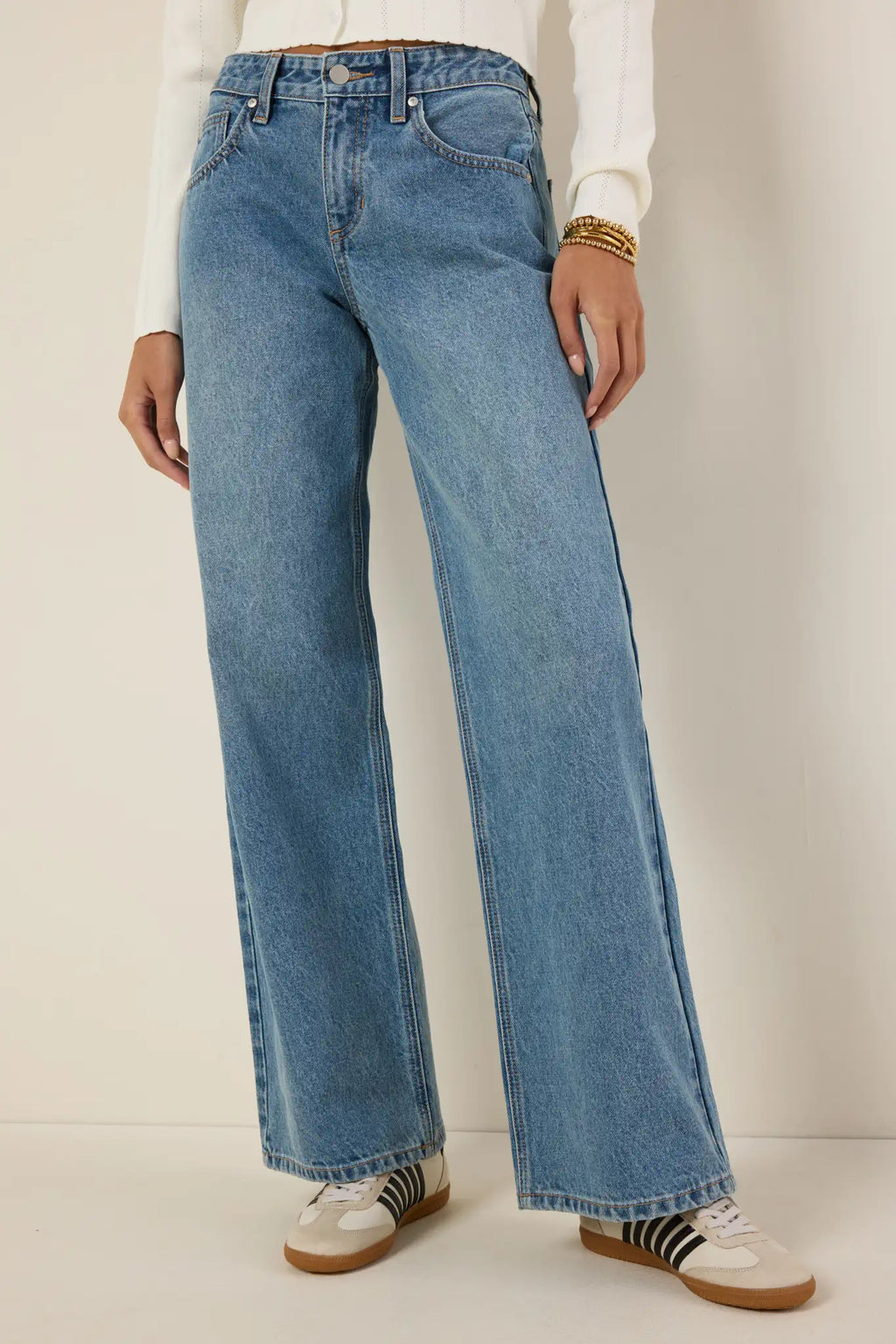 Brittany Medium Wash Wide Leg Jeans | Avara
