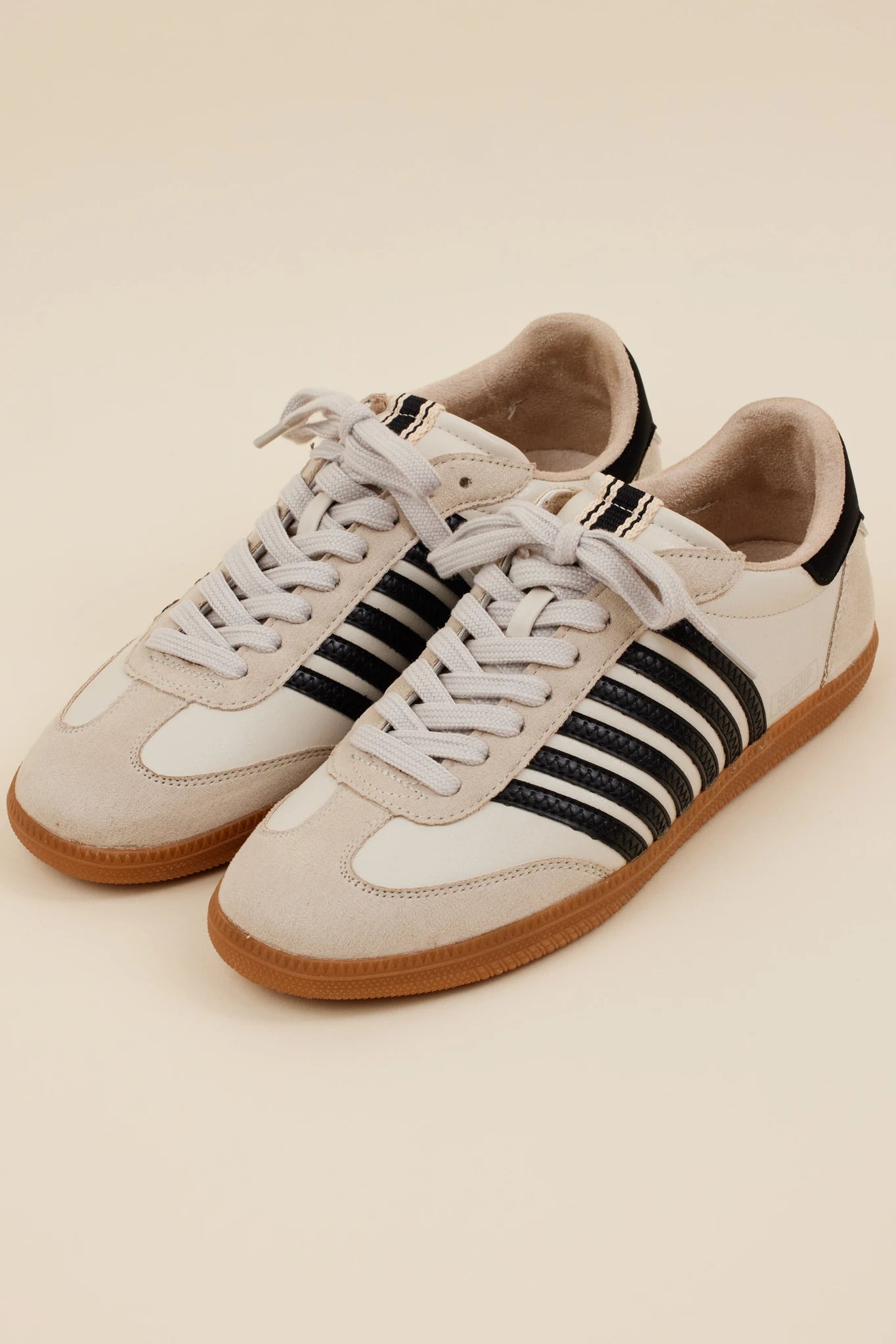 Stevie Sneakers- Black