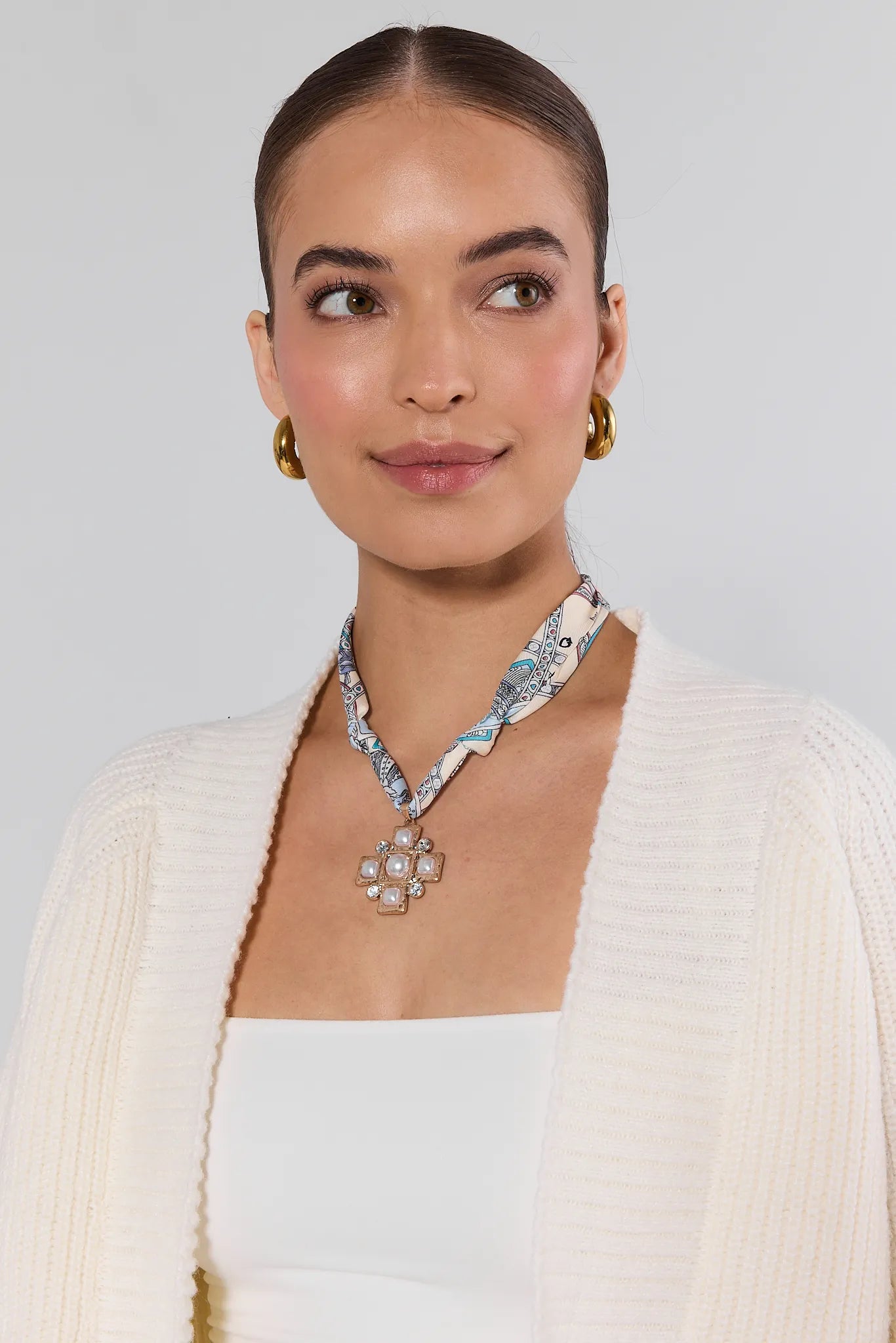 Lindy Pearl Scarf Necklace