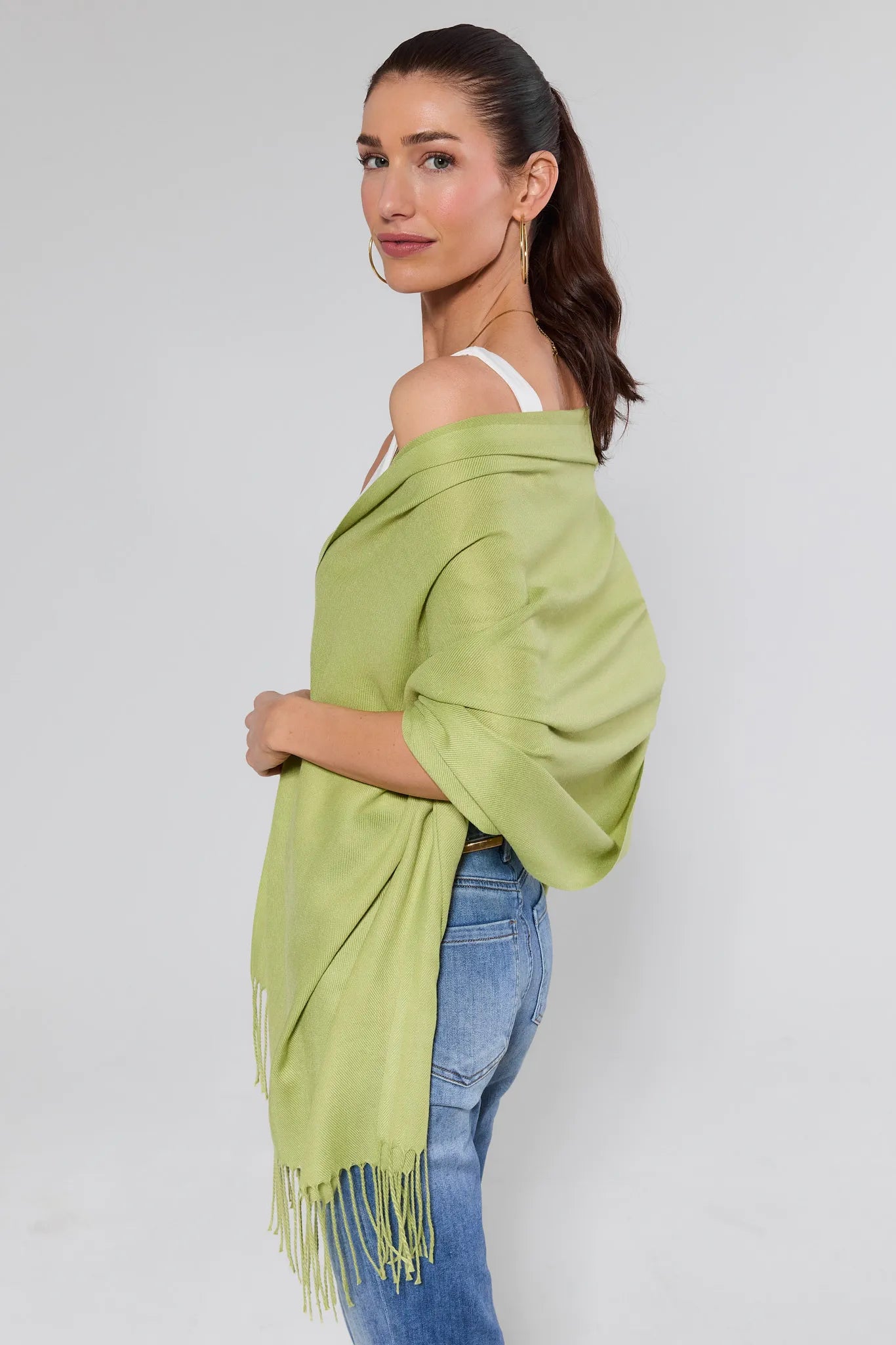 Janelle Green Travel Wrap