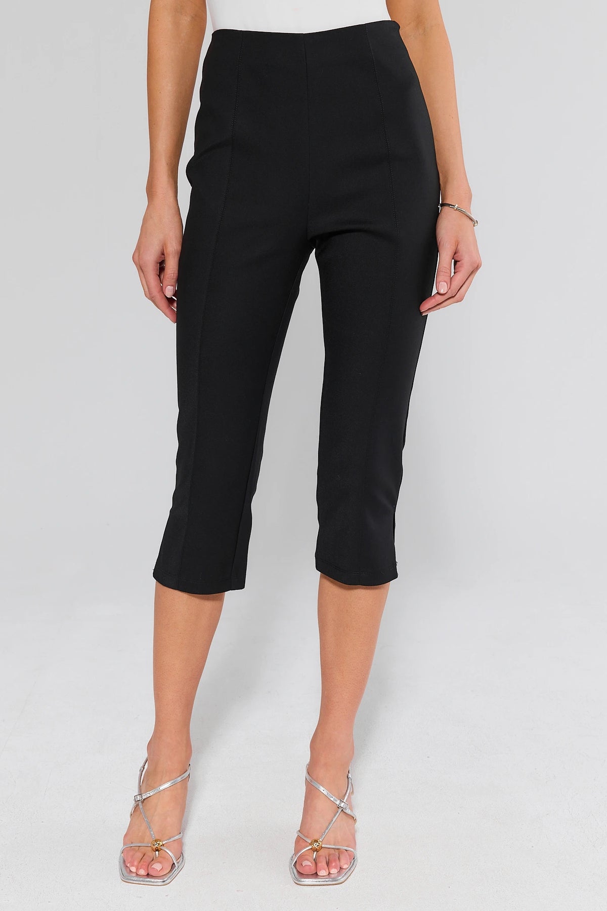 black dress capri pants Meredith Size:L/XL Perfect for pairing with 10 Easy Halloween Costumes dev-position-everything:number:62