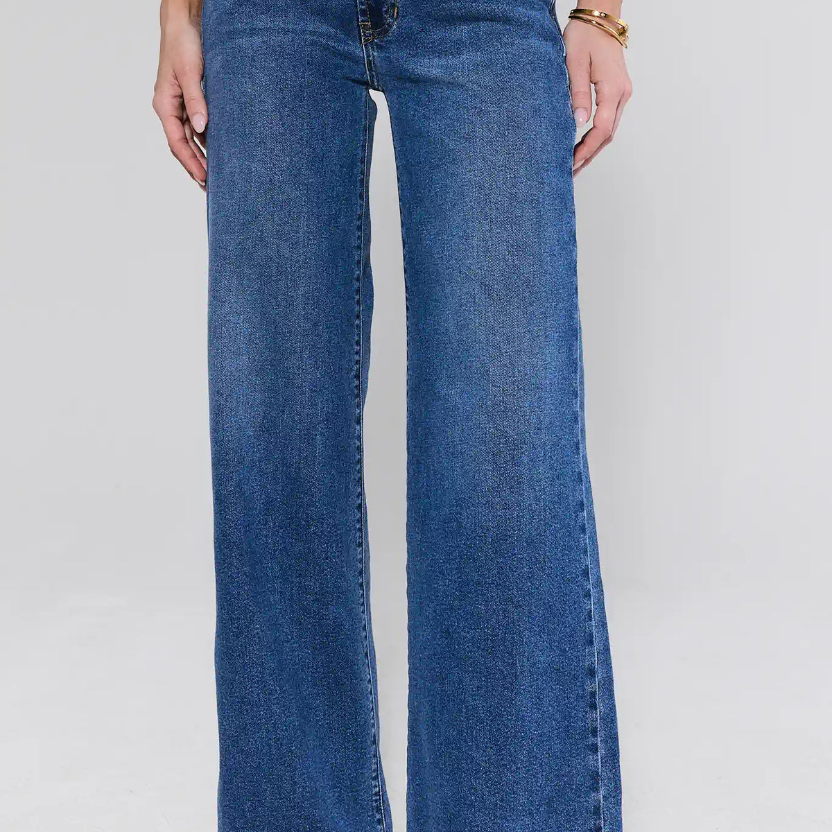 Bentley Medium Wash Wide Leg Jeans | Avara