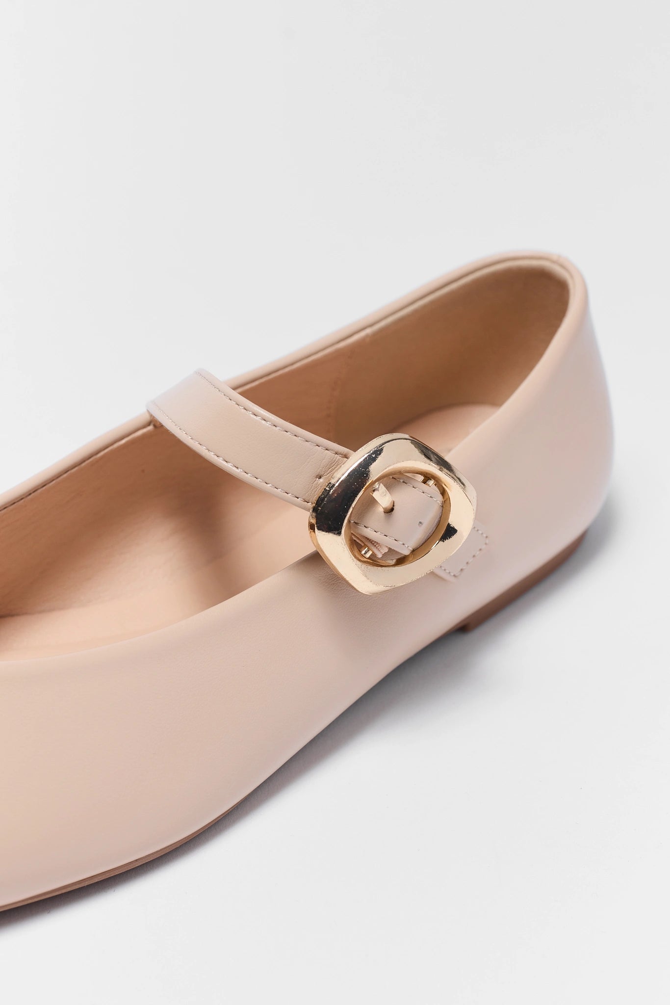 Nude Buckle Strap Ballet Flats For Women