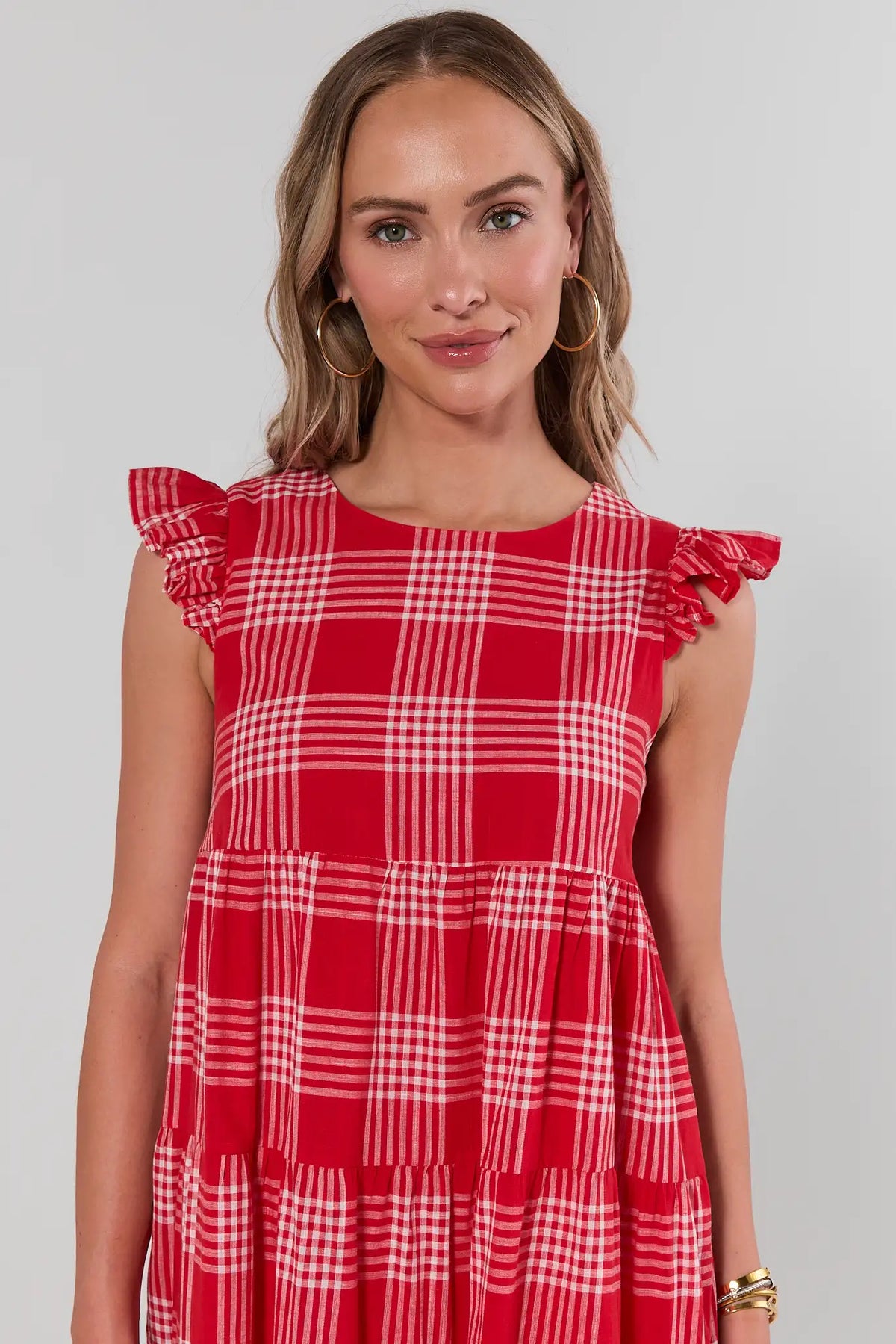 red plaid cocktail dress Women's Flutter Sleeve Midi | Avara Tartan plaid over style with smocked Size:40/34 21st Birthday Celebration Outfits Emerald_Green