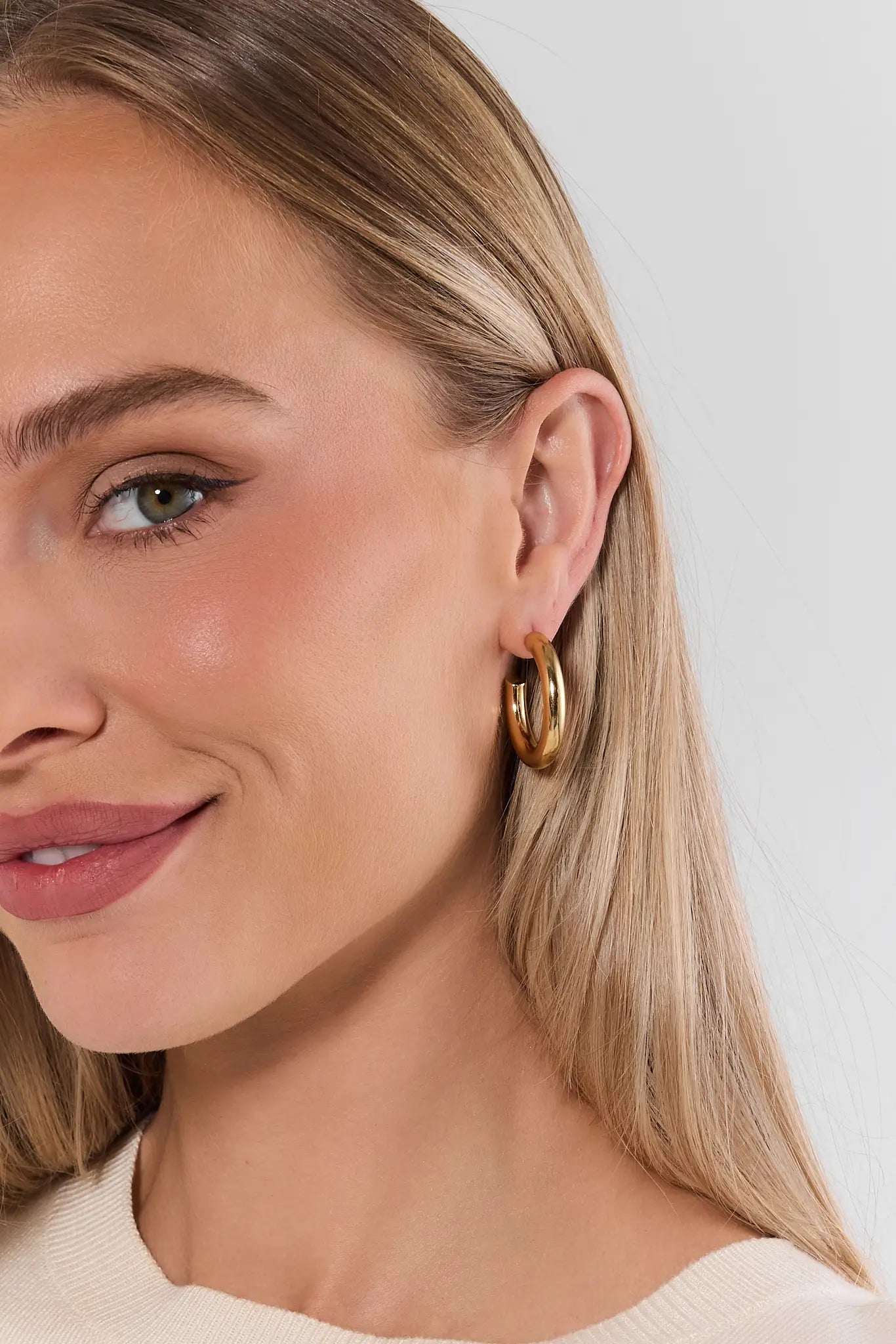 Cute Gold Narrow Hoop Earrings