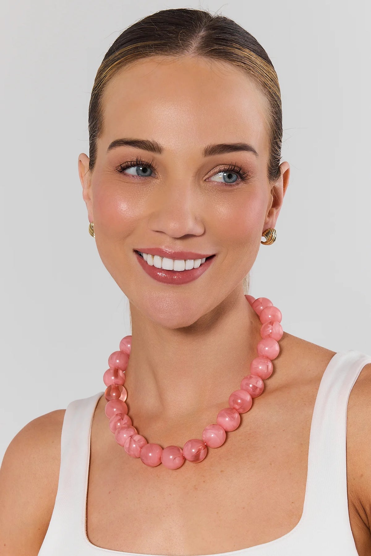 Light Pink Oversized Beaded Necklace | Avara