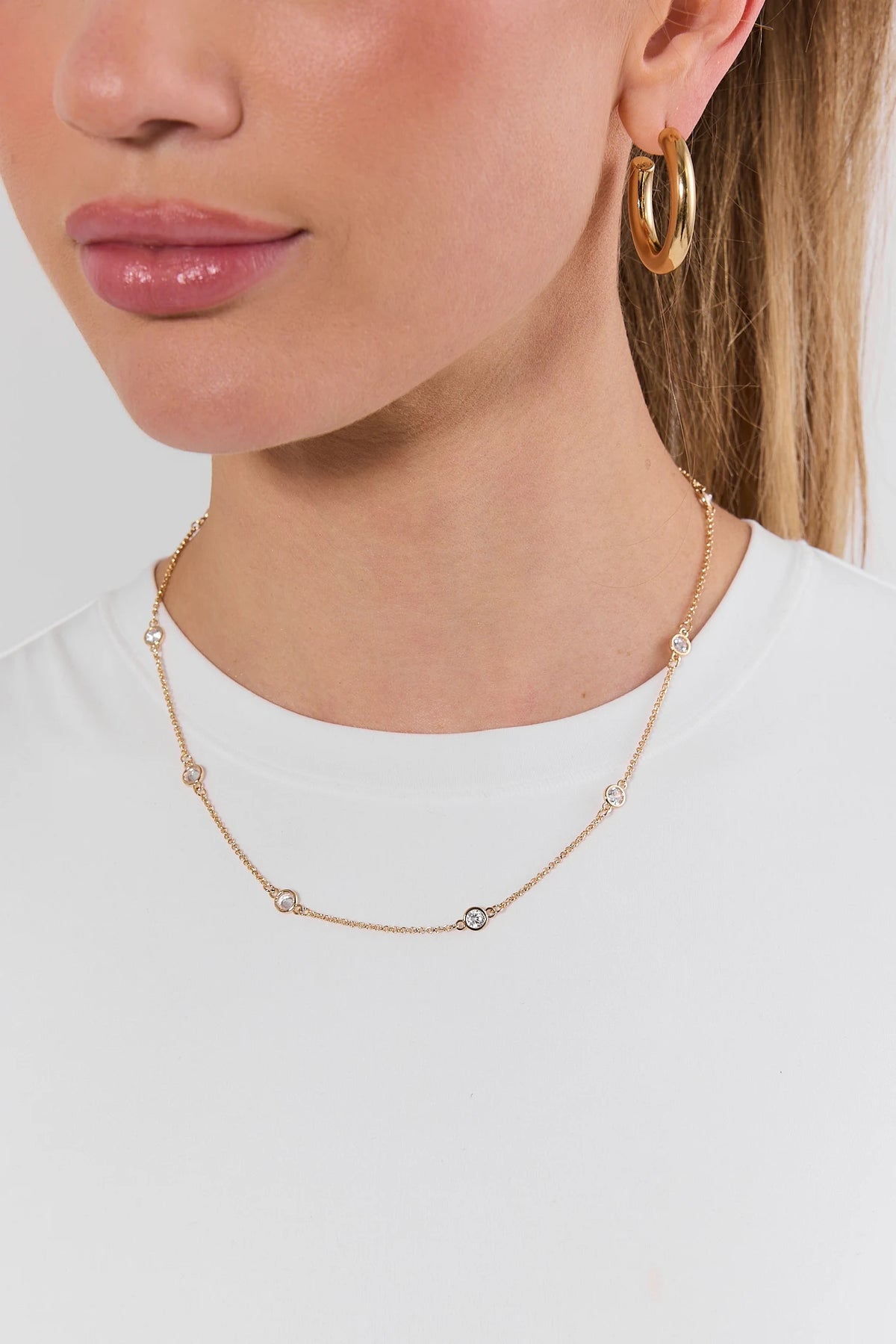 Delicate Gold Rhinestone Necklace