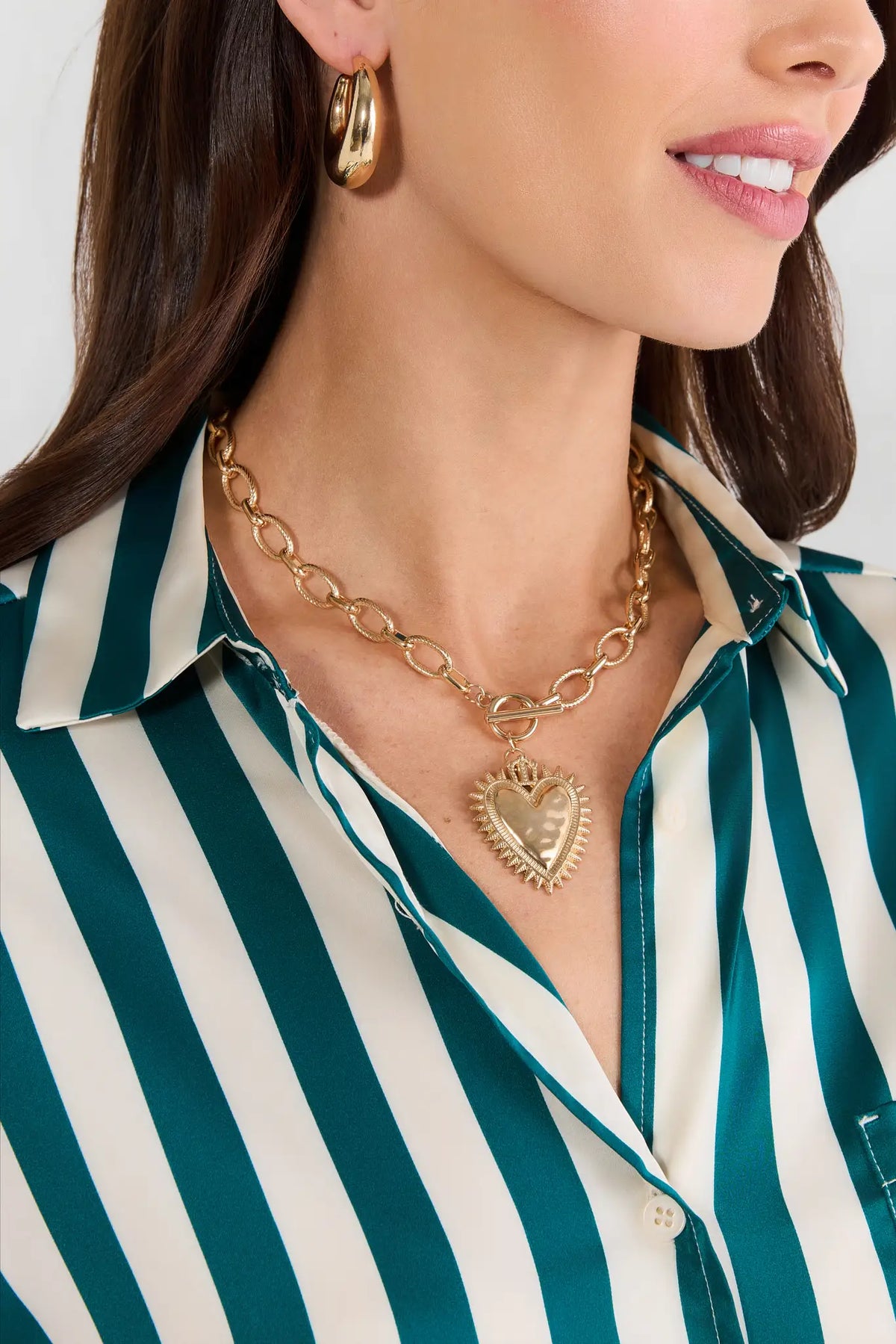 Gold Oval-Link Chain Heart Pendant Necklace - On Model Front Detail | Avara